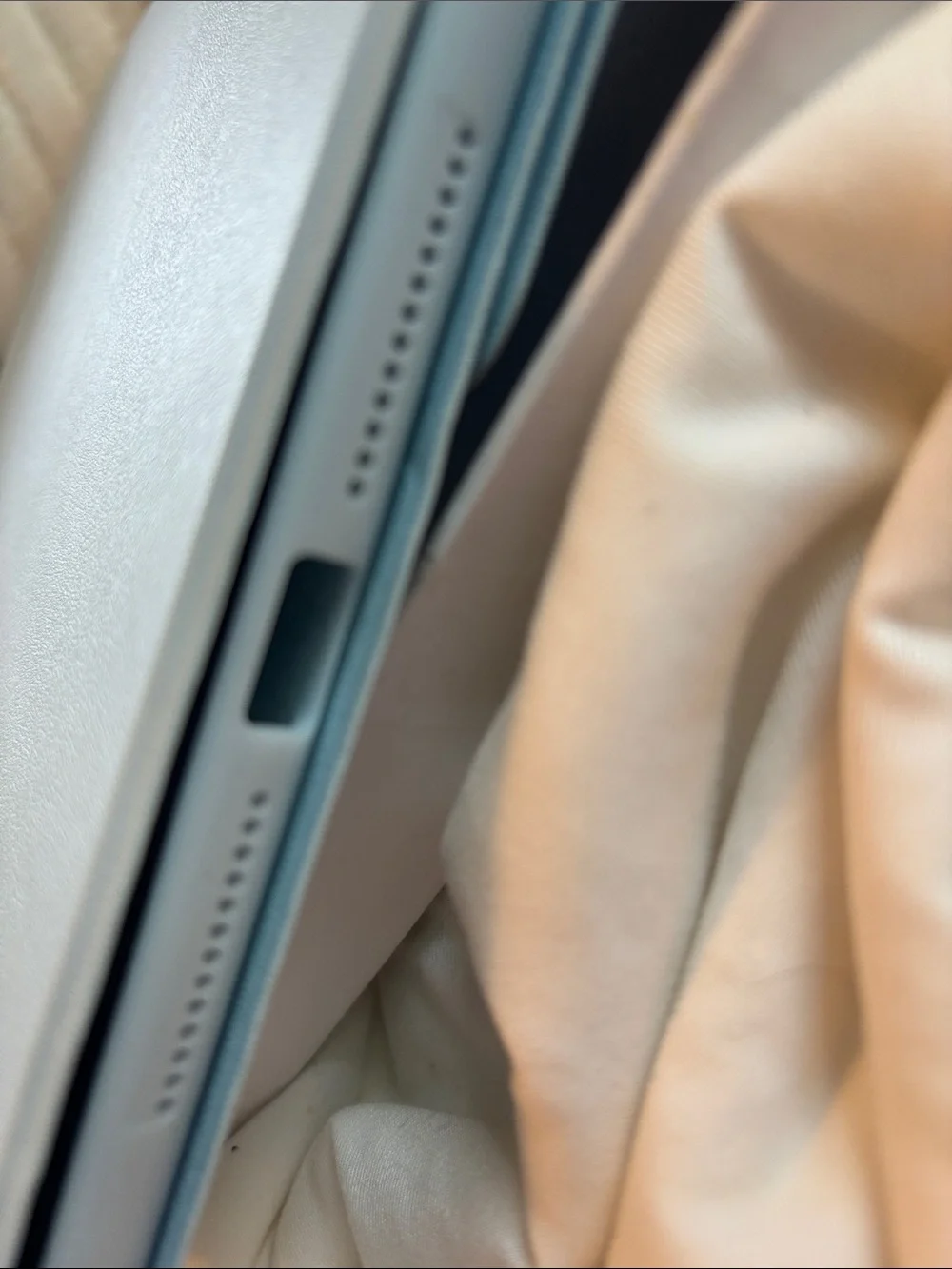 Sky Blue Wireless 10.2 Keyboard Tablet Keyboard Case for Ipad light blue NEW